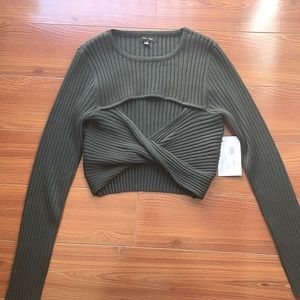Cute green knitted top, tag says M but it’s small